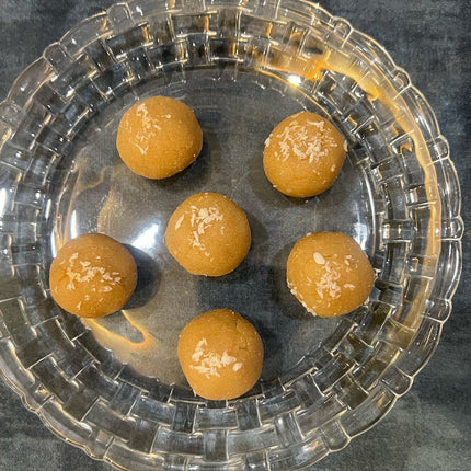 Cashew Laddoos [Pack of 6] [Bark Bliss]
