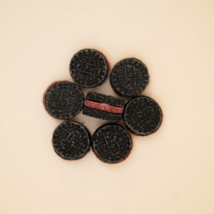 Mini FI- Oreo Beetroot Dog Treat [FloofYou]