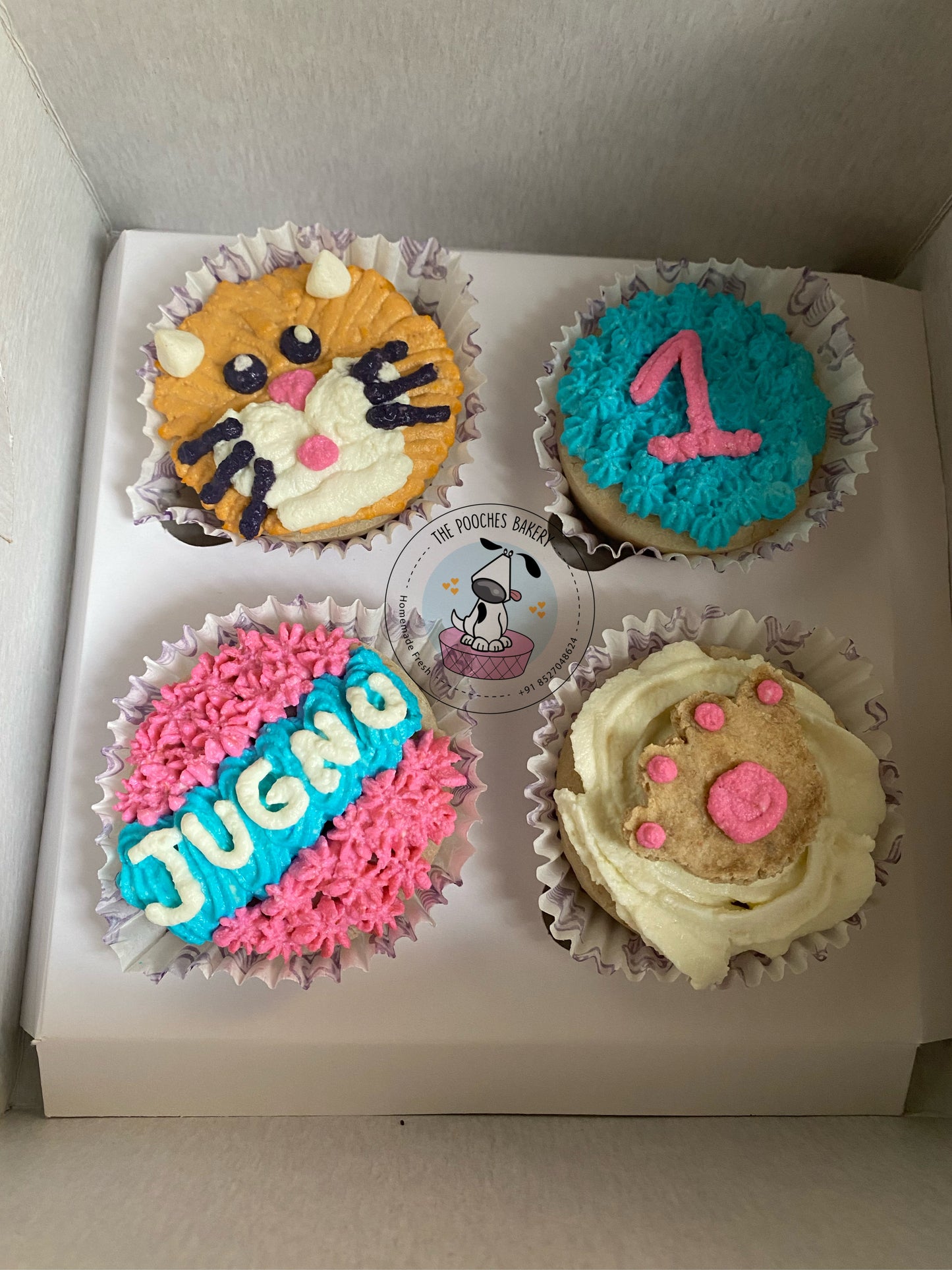 Cupcakes Pack of 4 (Non-Veg) [The Pooches Bakery] - The Pet Belly